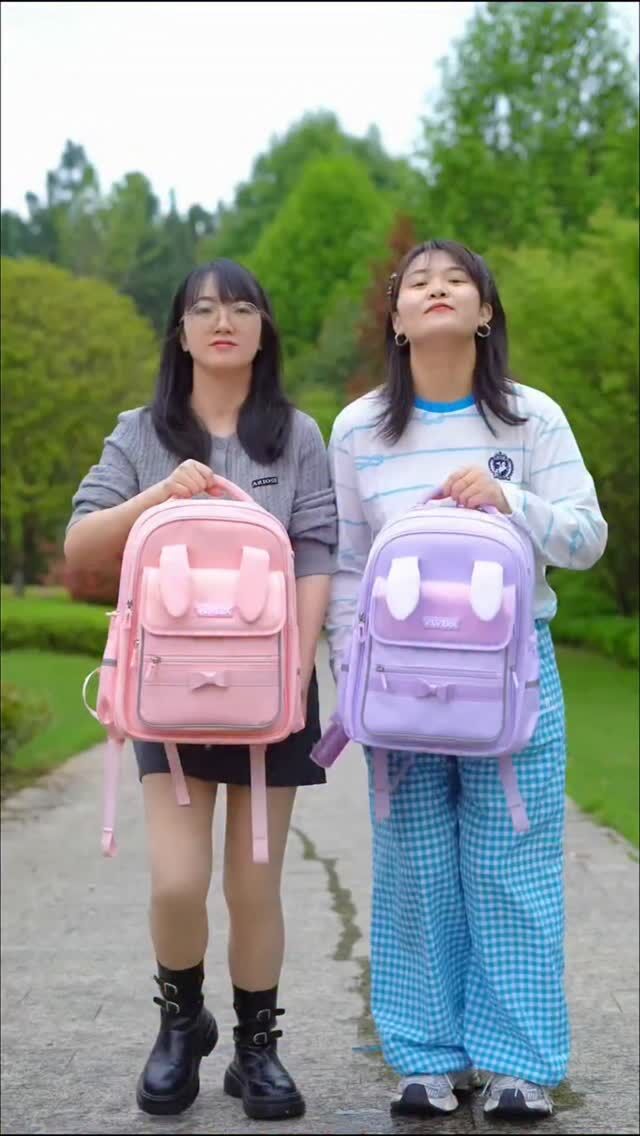 Waterproof School Backpack 1 video 2