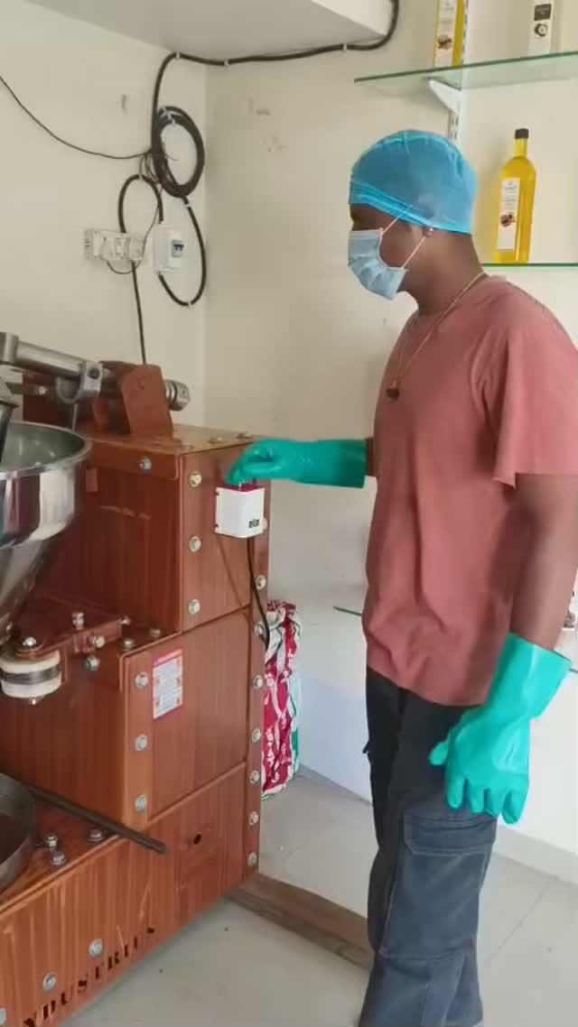 Cold Pressed Groundnut Oil video 3